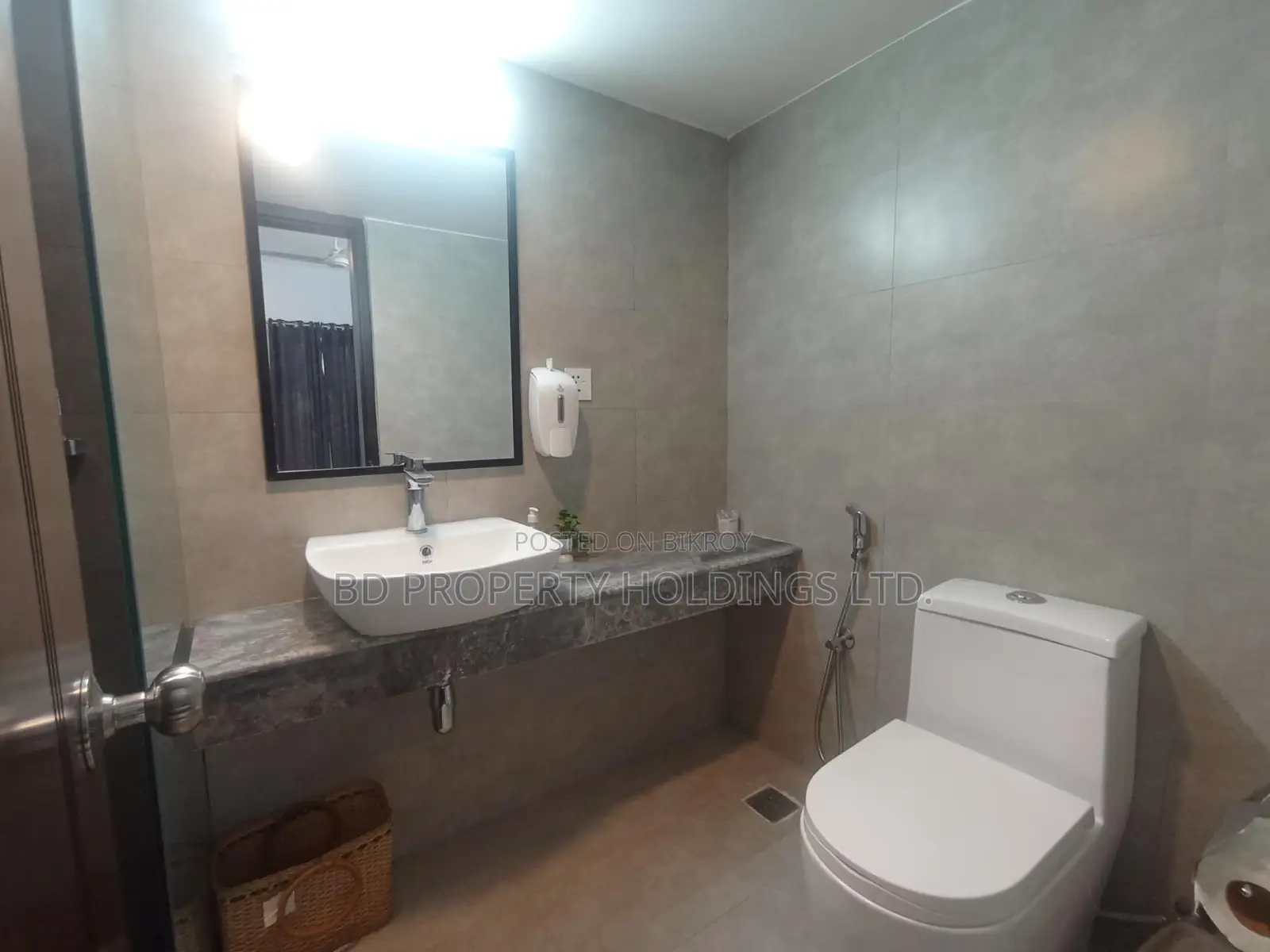 Furnished 3bdrm Apartment in Uttara for rent