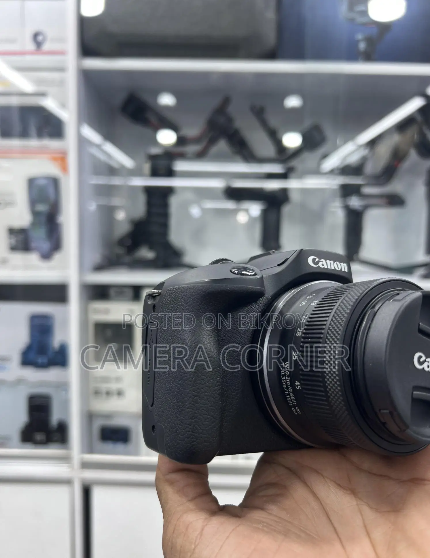 Canon R-100 Camera With 18-45mm Kit Lens 99% New Condition