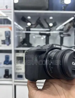 Canon R-100 Camera With 18-45mm Kit Lens 99% New Condition