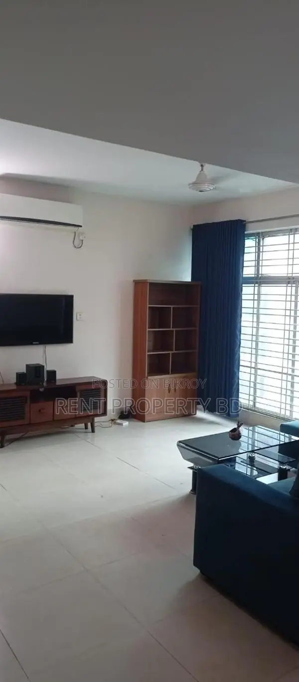 বসুন্ধরায় ৩ বেডরুমের ফুল ফার্নিশড অ্যাপার্টমেন্ট ভাড়া
