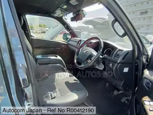 Toyota Hiace SUPER GL DARK PRIME 2020