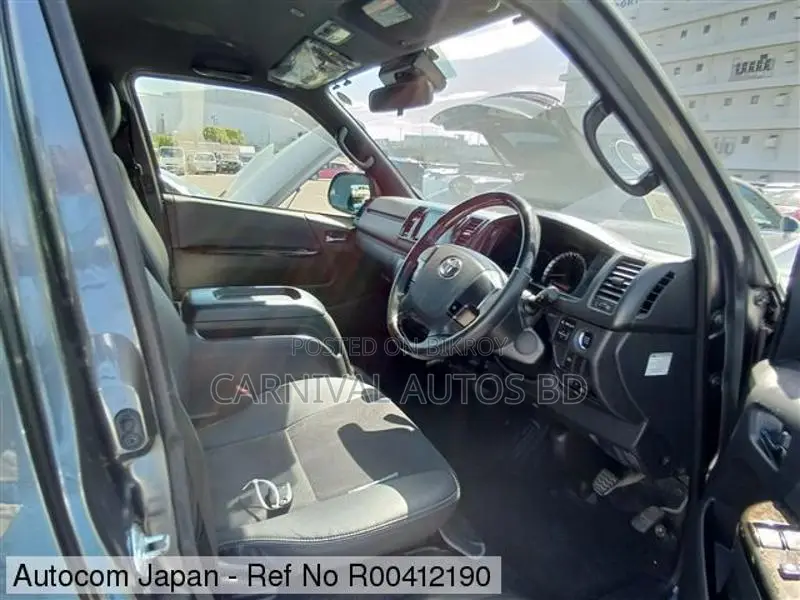 Toyota Hiace SUPER GL DARK PRIME 2020