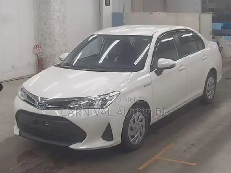 Toyota Axio EX PACKAGE HYBRID 2021