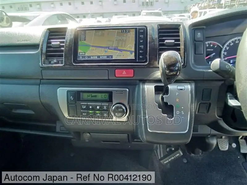 Toyota Hiace SUPER GL DARK PRIME 2020