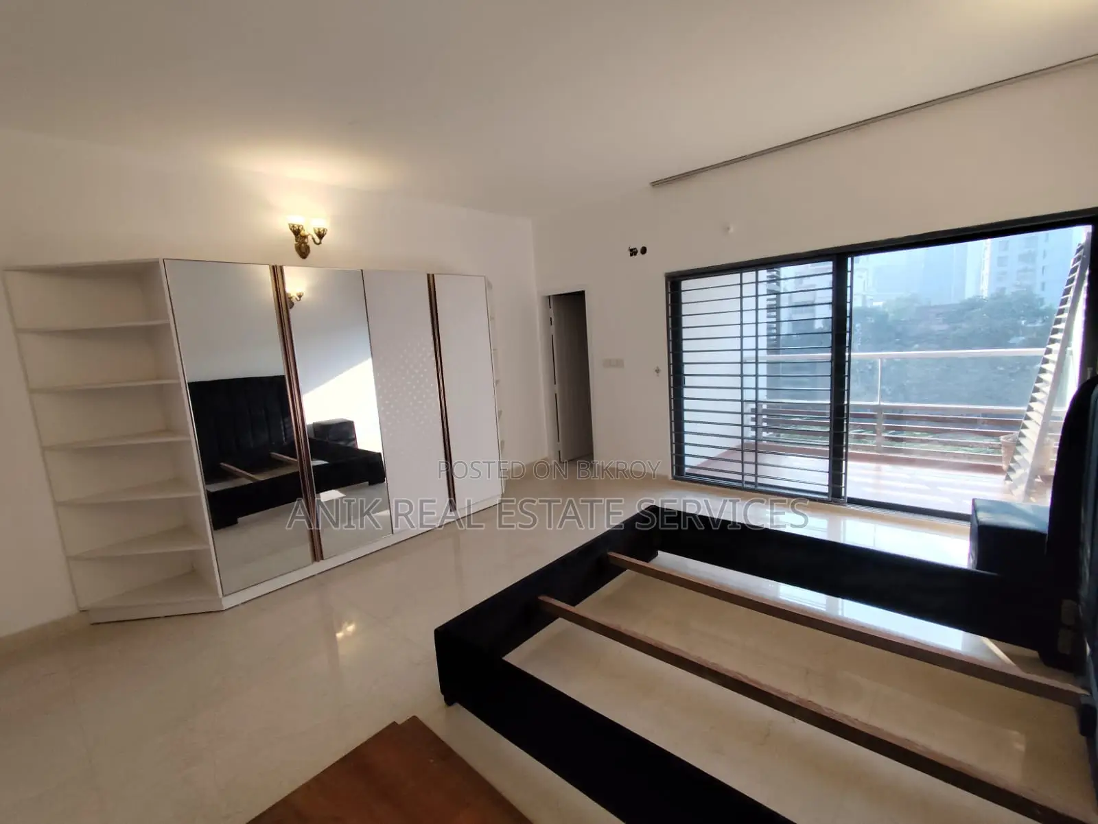 Swmming Pool Gym 4500 Sft Semi Farnised Flat Rent In Gulshan North