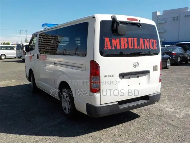 Toyota Hiace AMBULANCE 2020