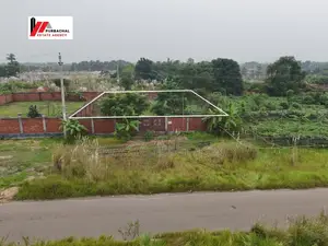 ৩০০ ফুটের কাছে, পূর্বমুখী, সেক্টর #৭-এ ৫ কাঠার প্লট