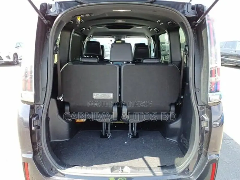 Toyota Esquire GI PREMIUM NON-HY 2020