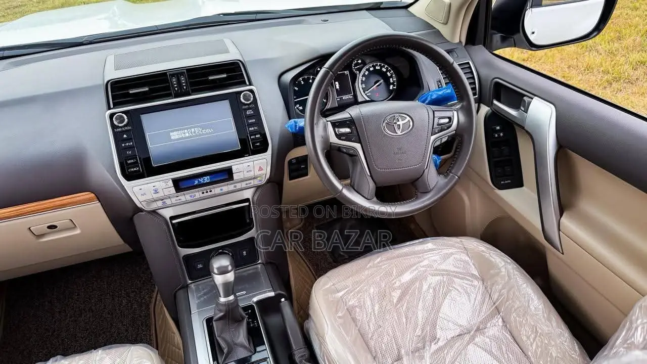Toyota Prado Tx 7Seat Sunroof 2020