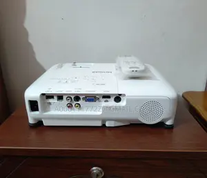 EPSON EB-S04 Projector Made in Philippine (Used for only 7 hours)