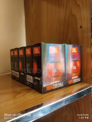 JBL 8812 wireless mini speaker