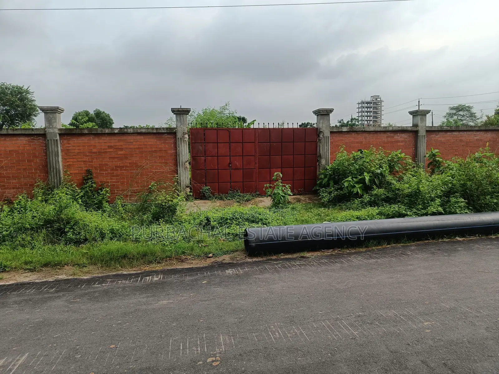 ১৬০ ফিটের কাছে, সেক্টর ৫-এ ৩ কাঠার প্লট