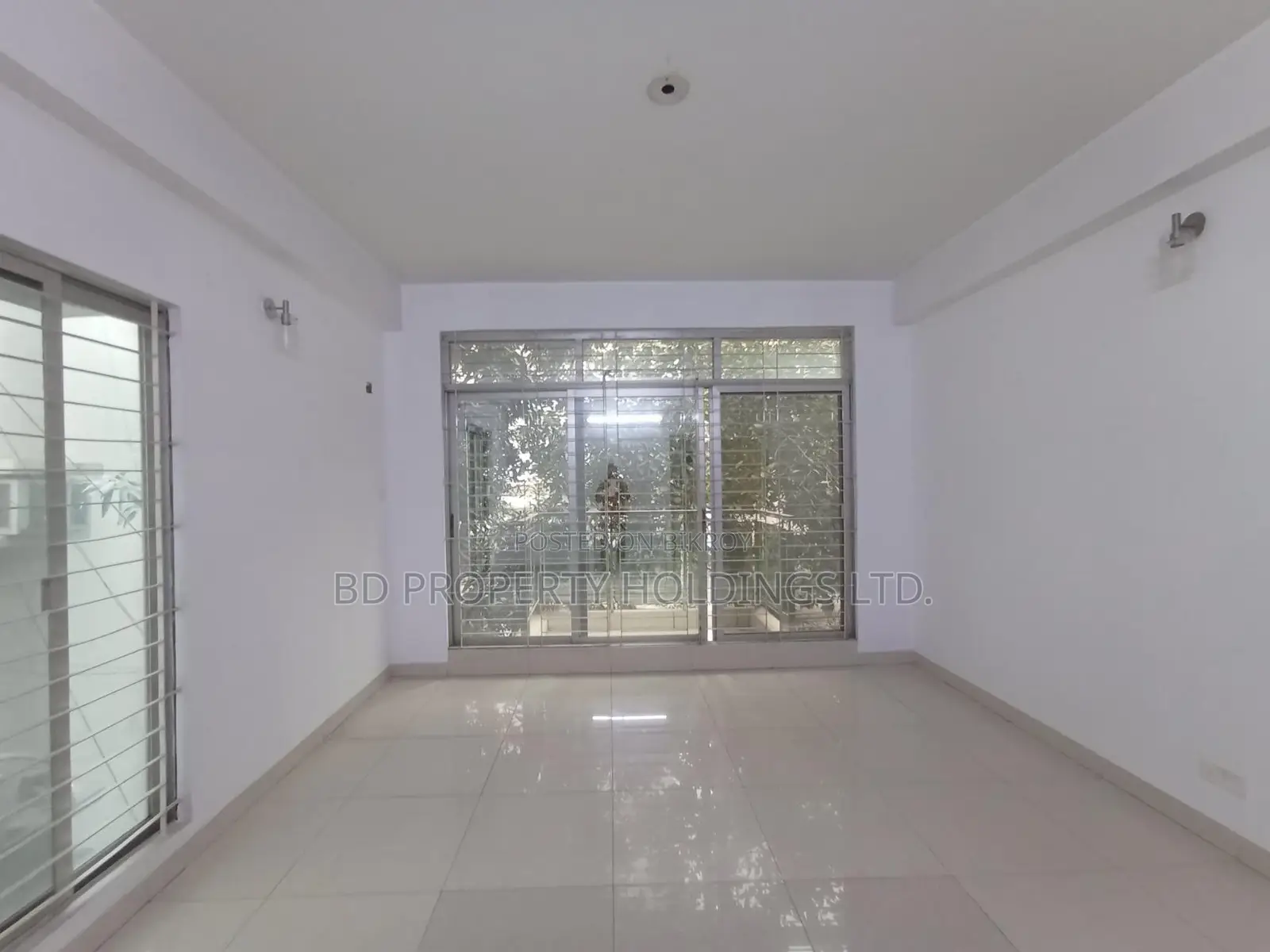 2000 SQFT Luxurious Ready Flat for Rent in Uttara