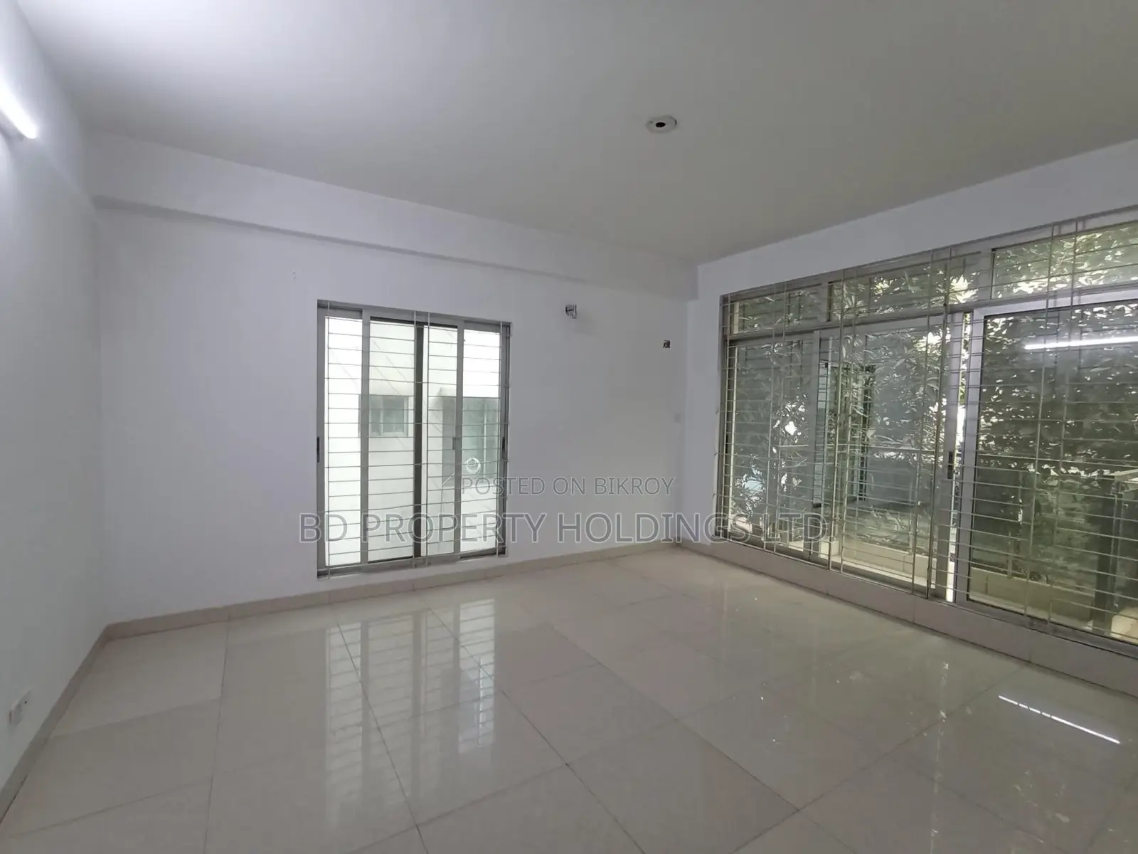 2000 SQFT Luxurious Ready Flat for Rent in Uttara