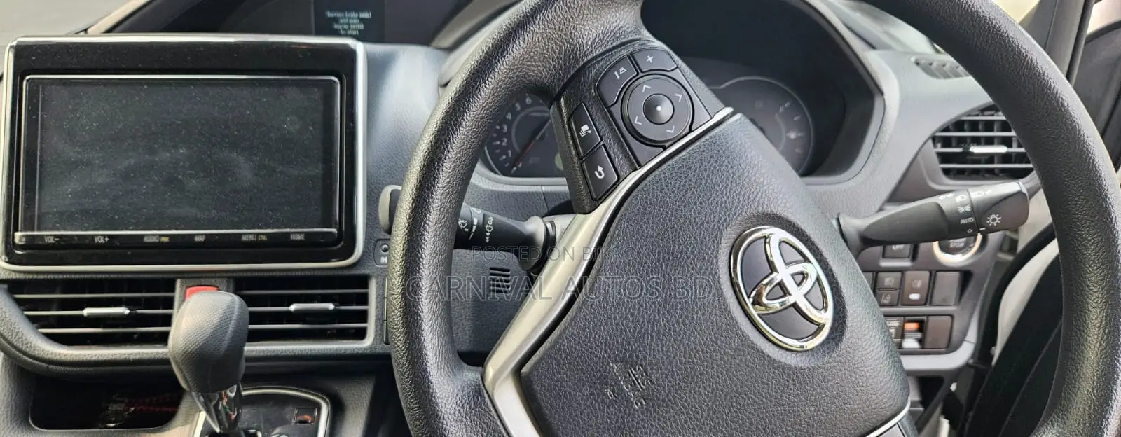 Toyota Noah X NON-HYBRID 2021