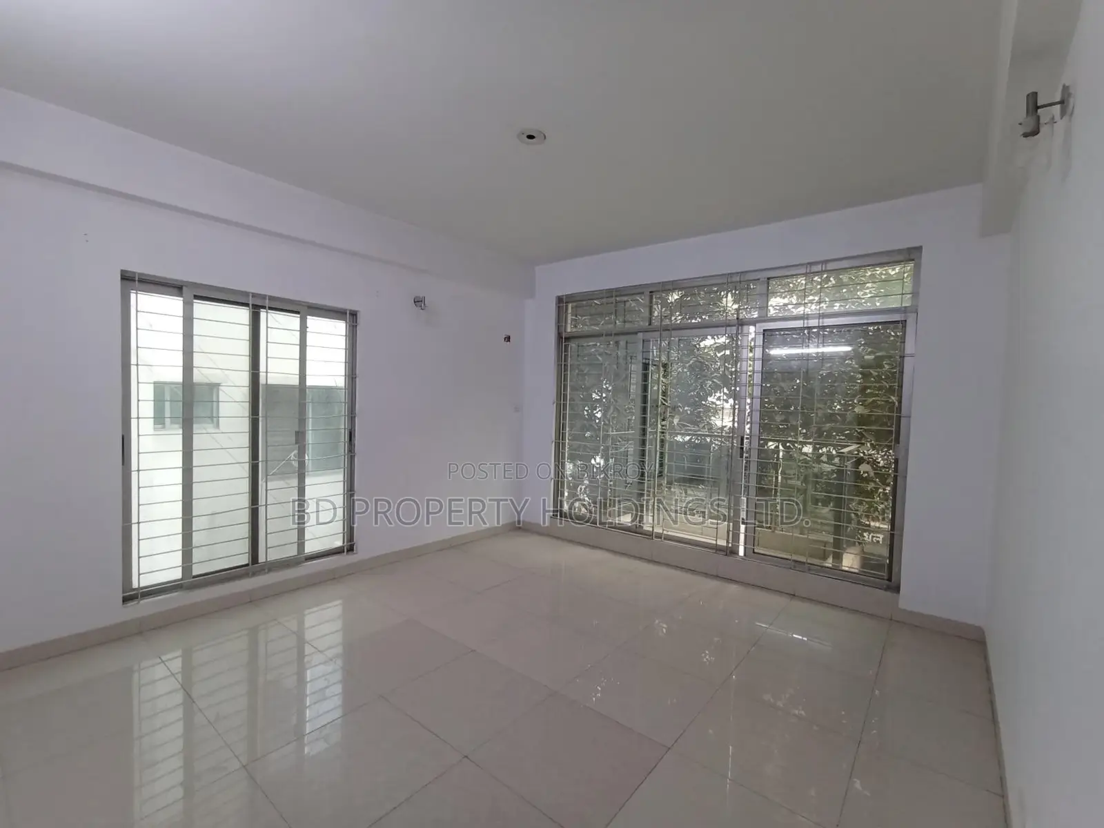 2000 SQFT Luxurious Ready Flat for Rent in Uttara