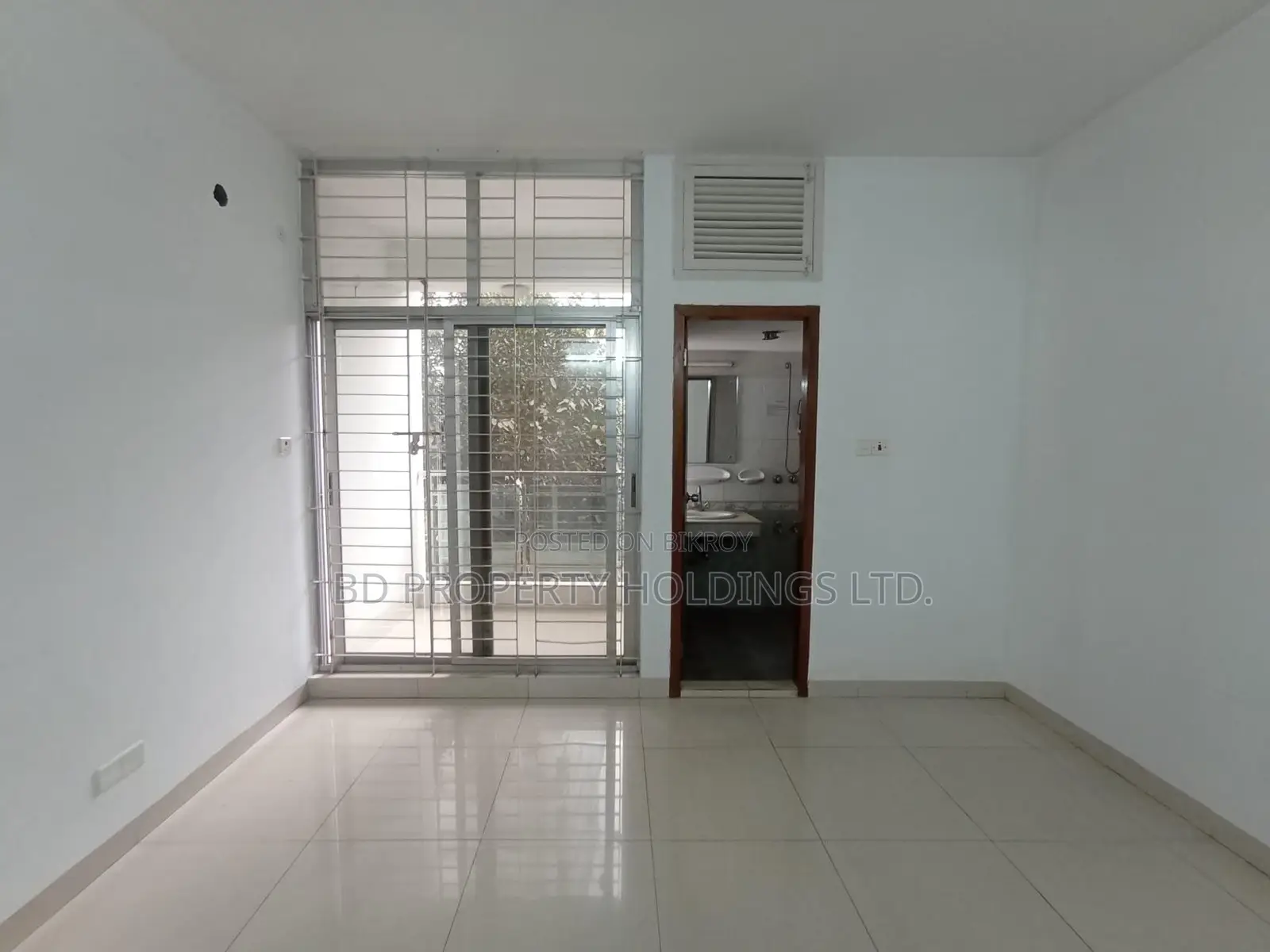 2000 SQFT Luxurious Ready Flat for Rent in Uttara