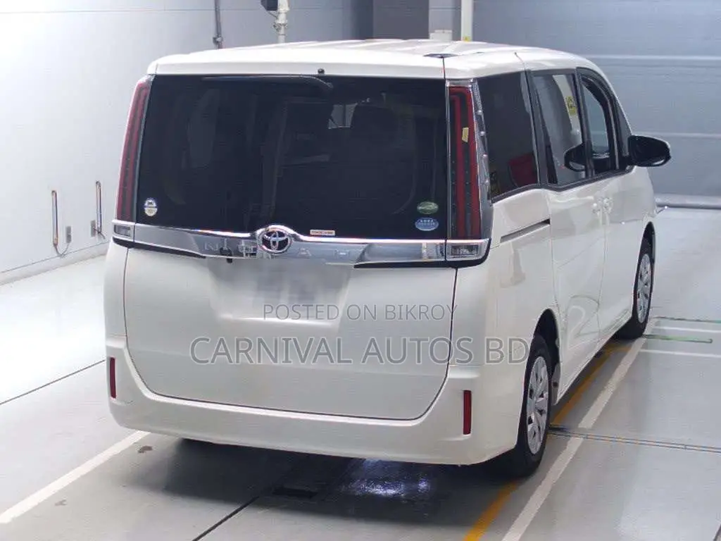 Toyota Noah X NON-HYBRID 2021
