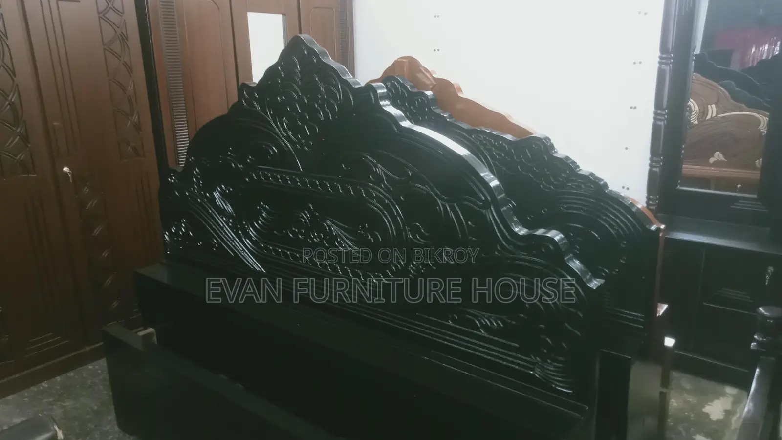 Large Size Diamond Flat Bed