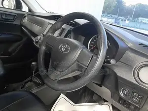 Toyota Axio EX PACKAGE NON-HY 2021