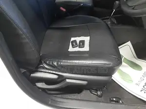 Toyota Axio EX PACKAGE NON-HY 2021