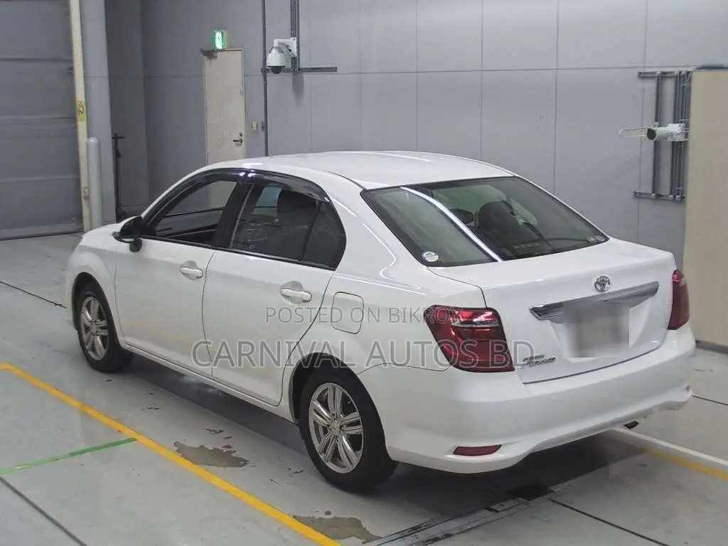 Toyota Axio EX PACKAGE NON-HY 2021