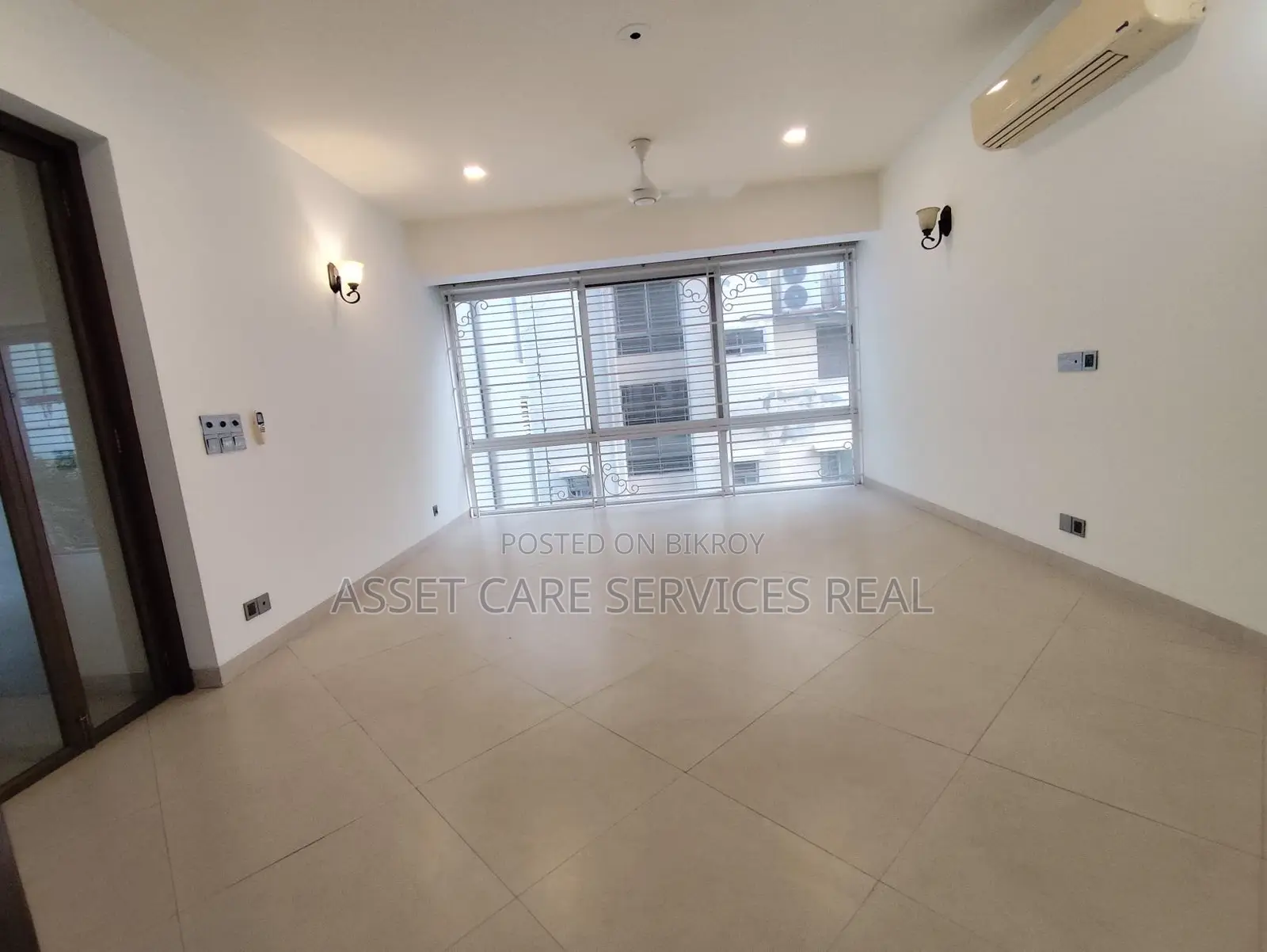 Baridhara Diplomatic Zone 4Bed Semi-Furnished Apartment Rent
