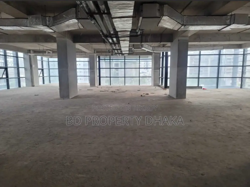 18500 Sqft Nice Modern Building Commercial Space Rent in Tajgao
