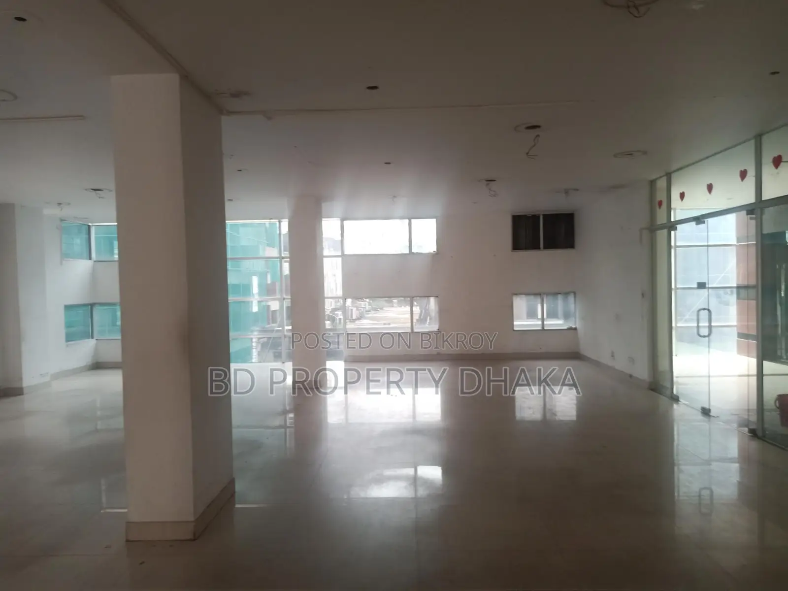 4500 Sqft Nice Commercial Space Rent in Tajgao