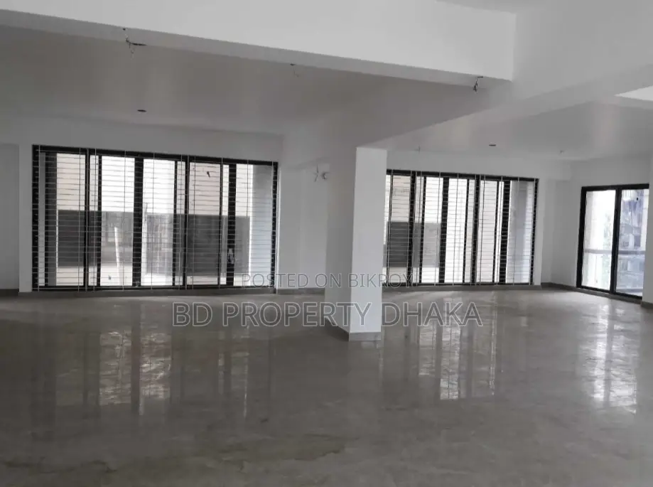 5000 Sqft Open Commercial Space Rent in Tajgao