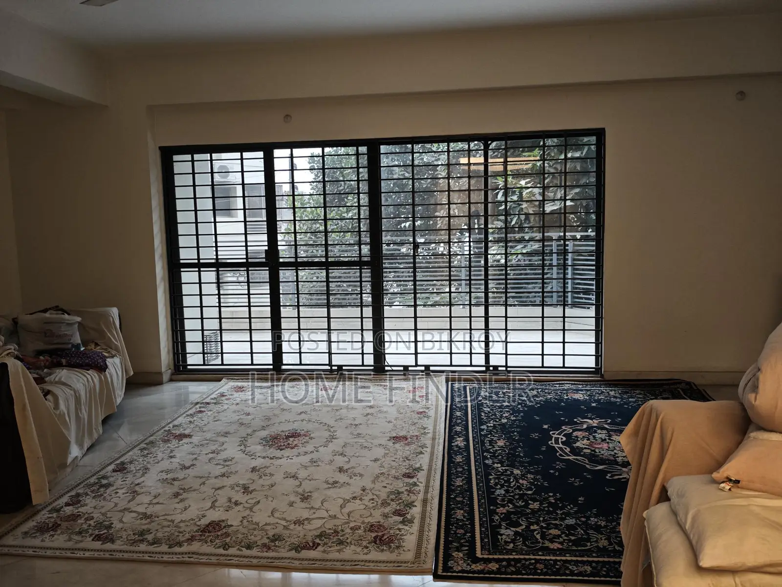 Good Quality 2700 Sqft Un-Furnished Apartment For Rent In Gulshan 2