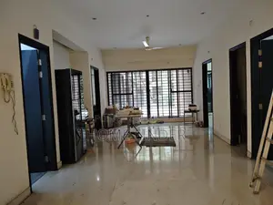 Good Quality 2700 Sqft Un-Furnished Apartment For Rent In Gulshan 2