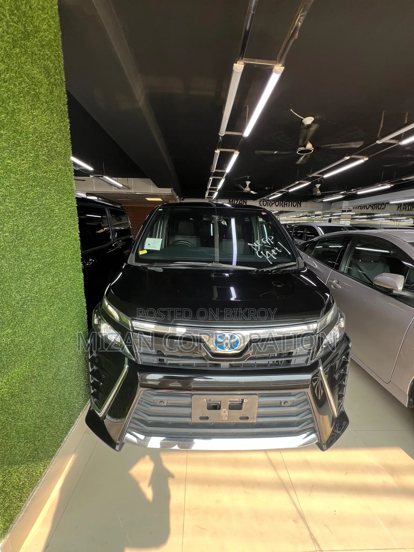Toyota Voxy ZS KIRAMIKI 2020