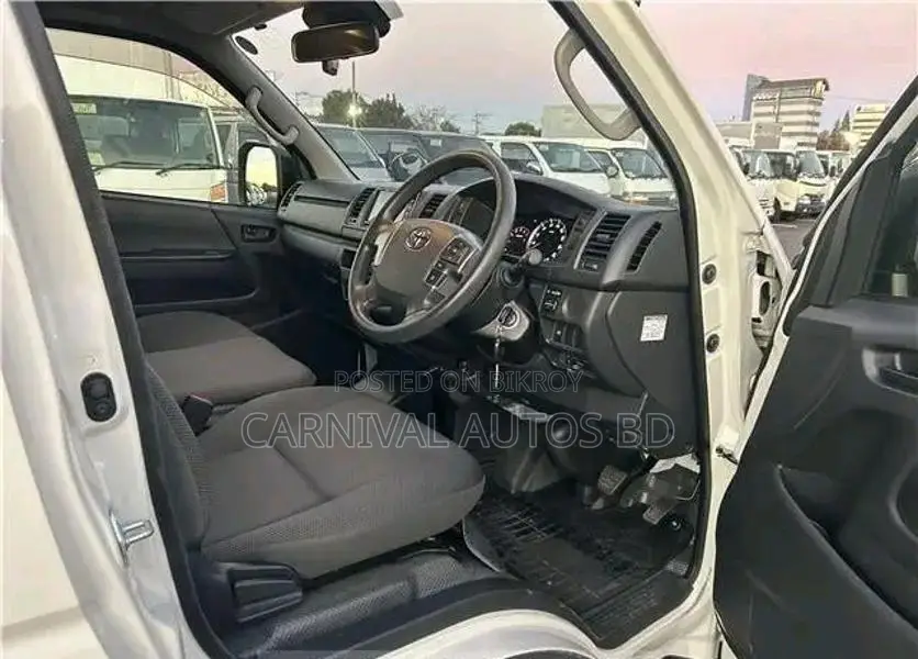 Toyota Hiace GL 2020