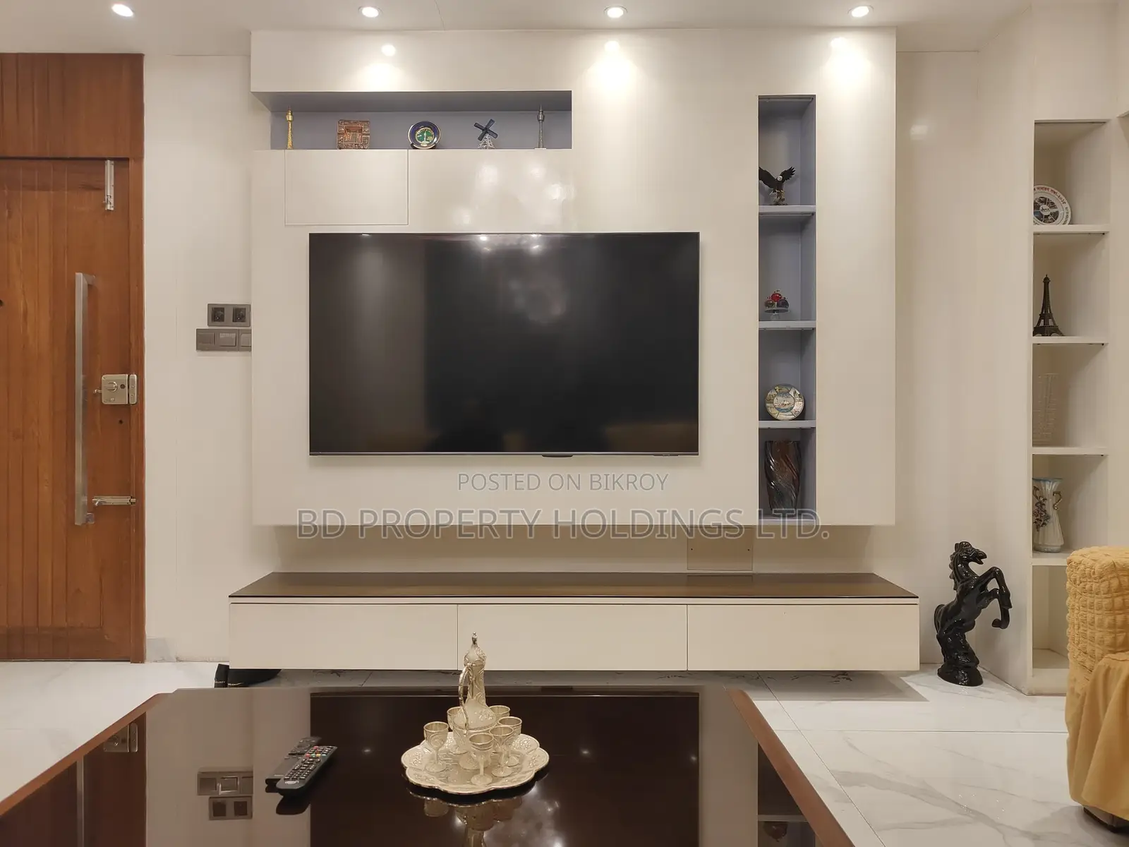 Furnished 4bdrm Apartment in Basundhara for Rent