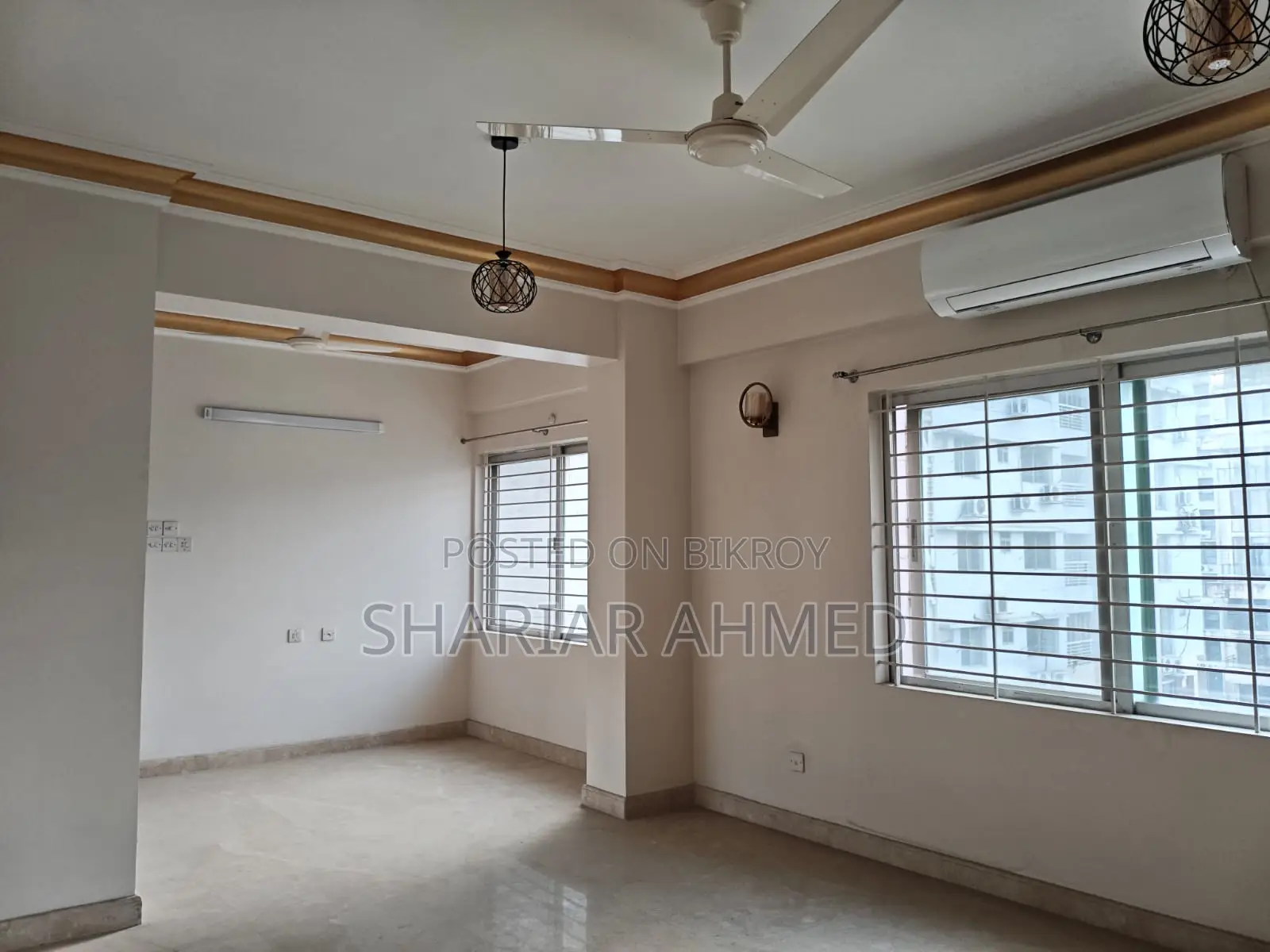 গুলশানে ৩ বেড ৩১৫০ বর্গফুটের সেমি-ফার্নিশড অ্যাপার্টমেন্ট ভাড়ার জন্য