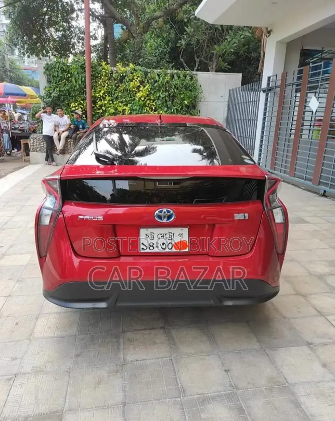 Toyota Prius S Touring Selection 2018