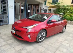 Toyota Prius S Touring Selection 2018