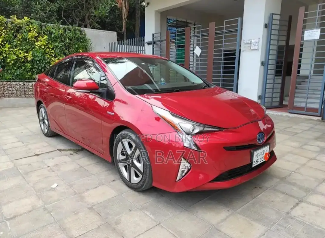 Toyota Prius S Touring Selection 2018