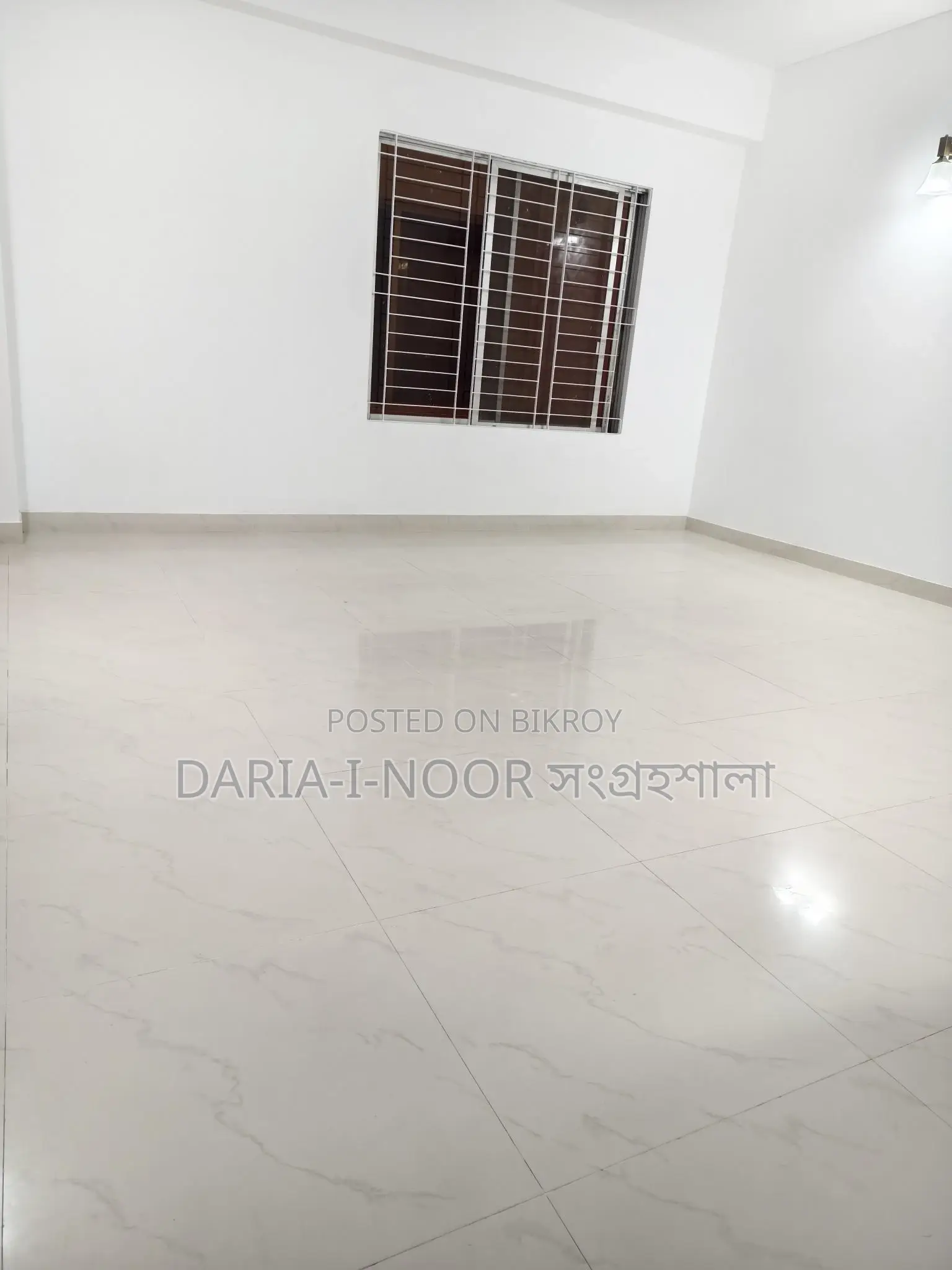 বনানীতে ৩০০০+ বর্গফুটের সুন্দর ৪ বেডরুমের ফ্ল্যাট বিক্রয়