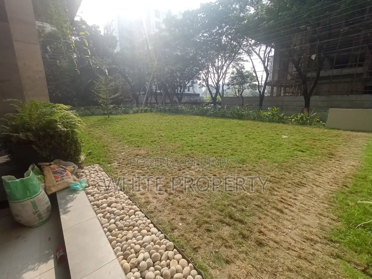 Luxurious Apartment for Sale in Bashundhora L Block