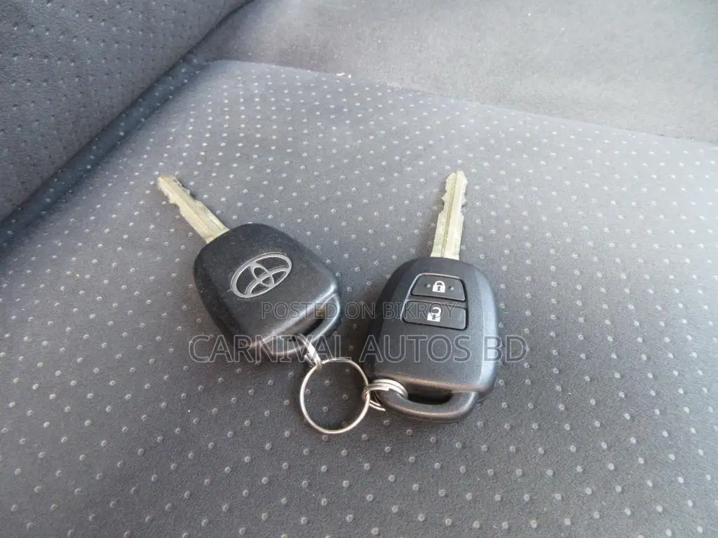 Toyota Hiace SUPER GL KEY START 2020