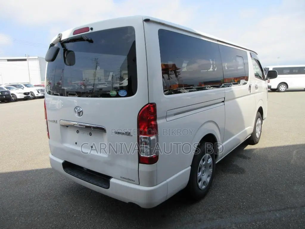 Toyota Hiace SUPER GL KEY START 2020