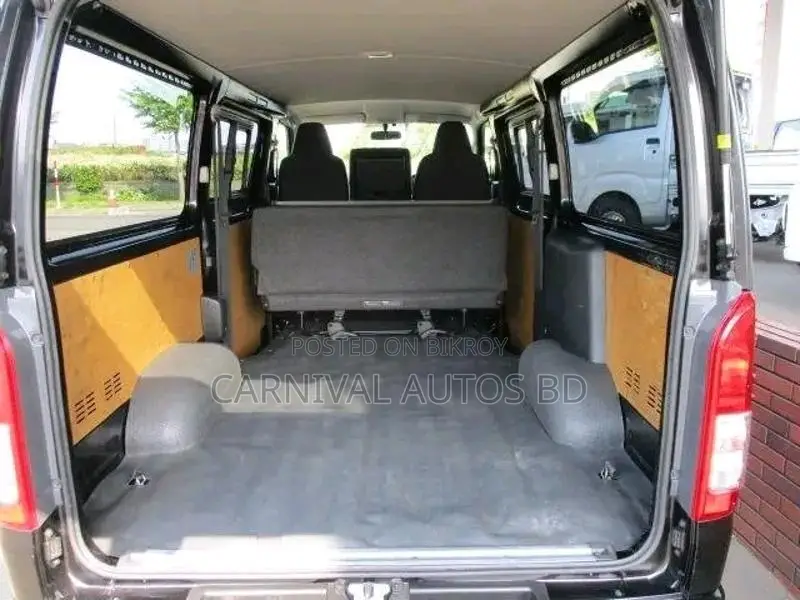 Toyota Hiace DX/GL PACKAGE BLACK 2021