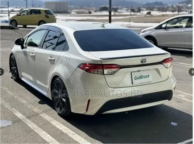 Toyota Corolla WXB HYBRID PEARL 2021