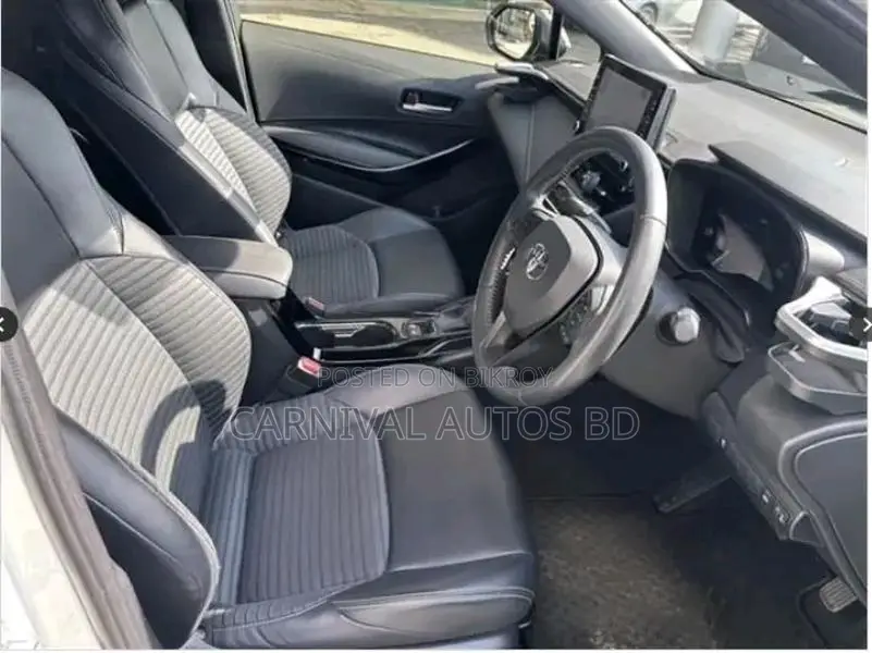Toyota Corolla WXB HYBRID PEARL 2021