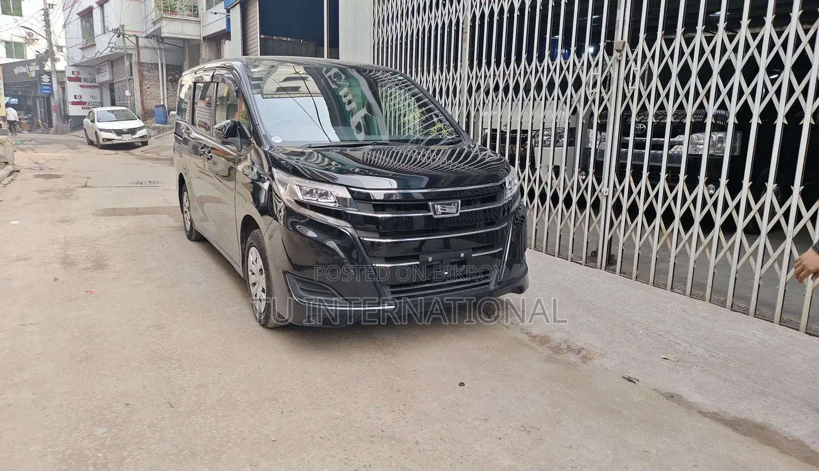 Toyota Noah NON HV ONE DOOR PWR. 2020