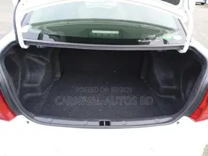 Toyota Axio EX NON HYBRID WHITE 2020