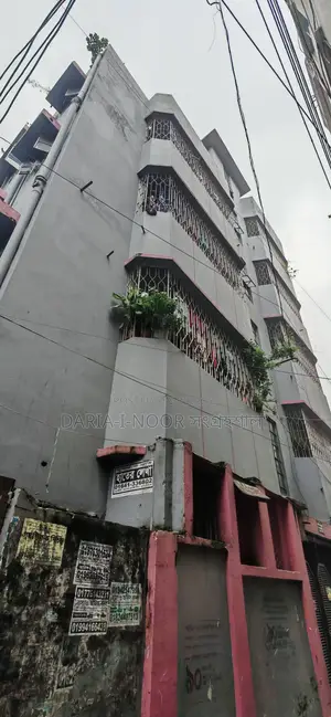 মোহাম্মদপুরে দুই লাখ টাকা আয়ের সুযোগে পৌনে তিন কাঠা জমিতে বাড়ি বিক্রি