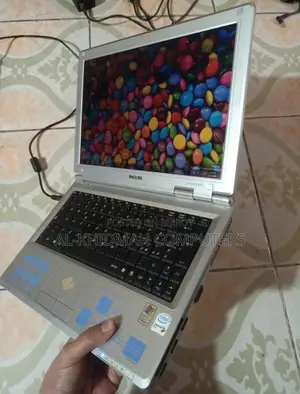 Philips Japanese Laptop, সারাদেশে কুরিয়ারে ডেলিভারি দেওয়া হয়।